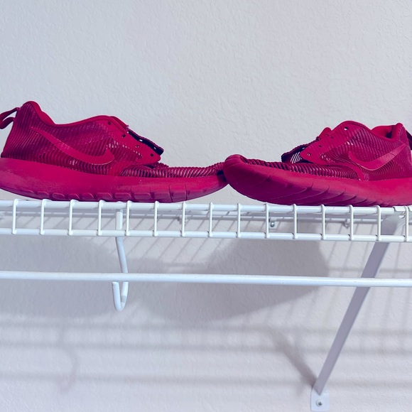 Shoes - Picture 4 of 5